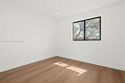 722 NW 55th Terrace Miami FL 33127