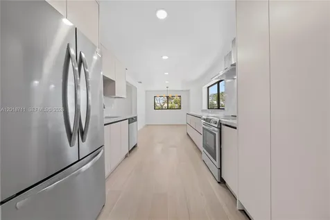 7515 SW 32nd Street Miami FL 33155