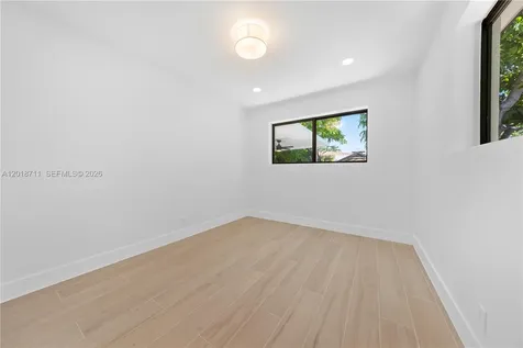 7515 SW 32nd Street Miami FL 33155