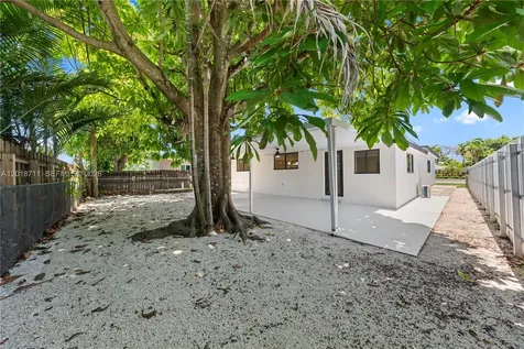 7515 SW 32nd Street Miami FL 33155