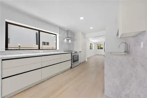 7515 SW 32nd Street Miami FL 33155