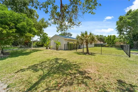 8380 SW 186 Street Cutler Bay FL 33157