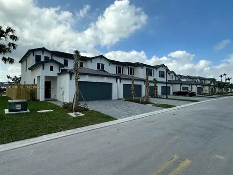 4941 Oakmont Drive Dania Beach FL 33312