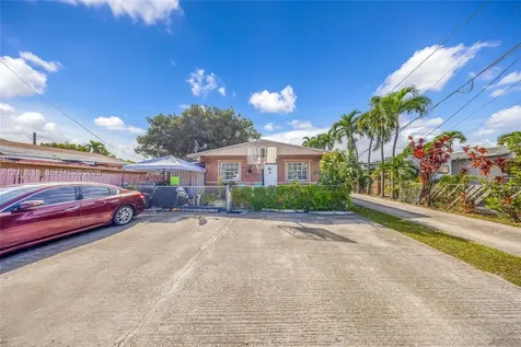 3126 NW 28th Street Miami FL 33142