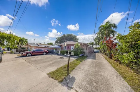 3126 NW 28th Street Miami FL 33142