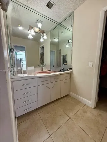 6720 SW 21st Street Miami FL 33155