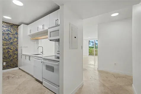 8888 Collins Avenue Surfside FL 33154