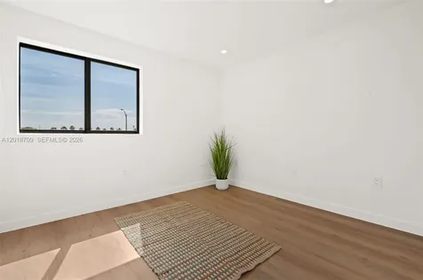 728 NW 55th Terrace Miami FL 33127