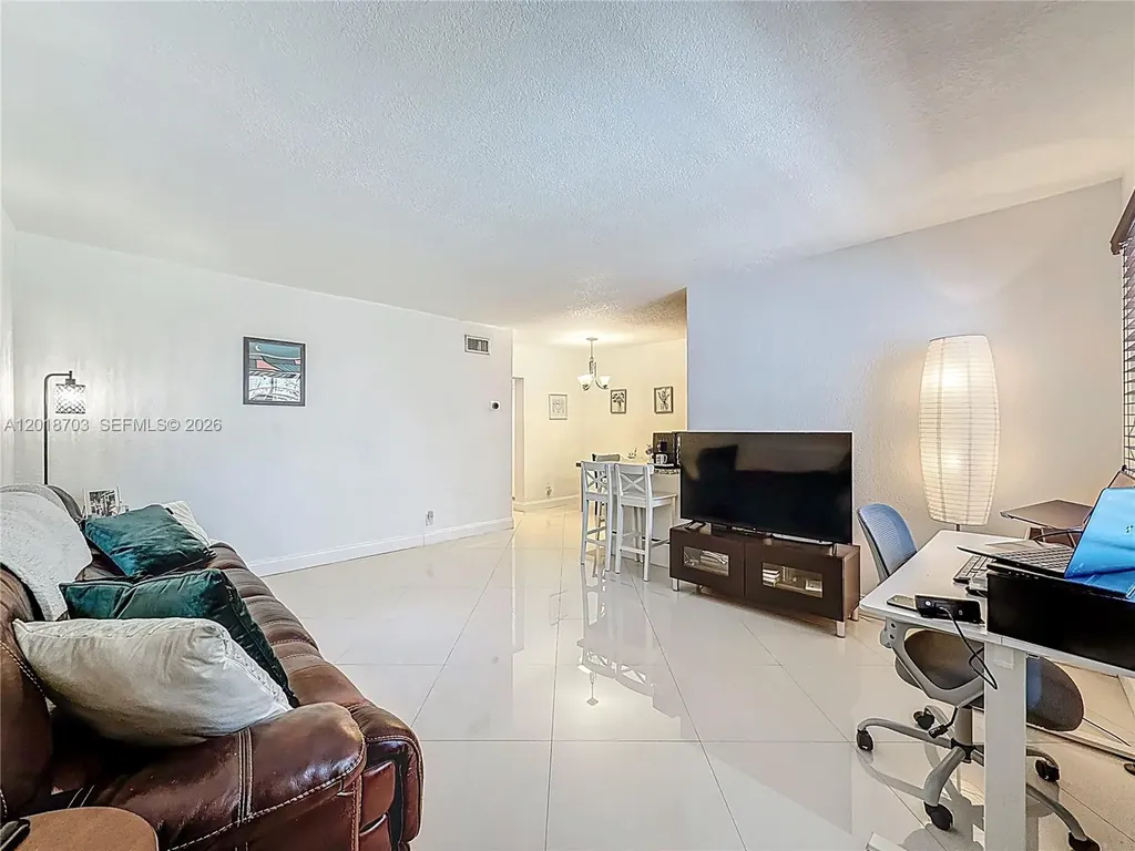 2600 S Ocean Drive Hollywood FL 33019
