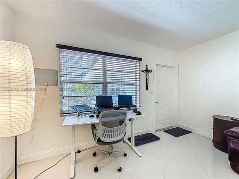 2600 S Ocean Drive Hollywood FL 33019