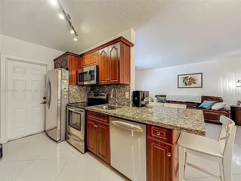 2600 S Ocean Drive Hollywood FL 33019