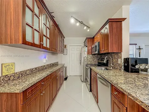 2600 S Ocean Drive Hollywood FL 33019