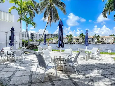 2600 S Ocean Drive Hollywood FL 33019