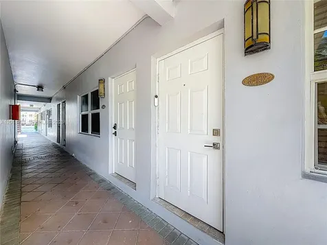2600 S Ocean Drive Hollywood FL 33019