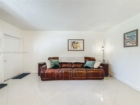 2600 S Ocean Drive Hollywood FL 33019