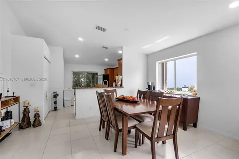 20869 NW 4th Street Pembroke Pines FL 33029