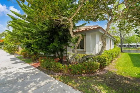 20869 NW 4th Street Pembroke Pines FL 33029