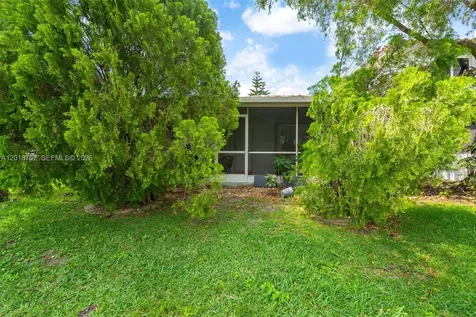 20869 NW 4th Street Pembroke Pines FL 33029