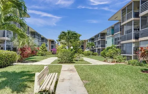 17090 NE 14th Avenue North Miami Beach FL 33162