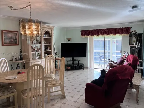 17090 NE 14th Avenue North Miami Beach FL 33162