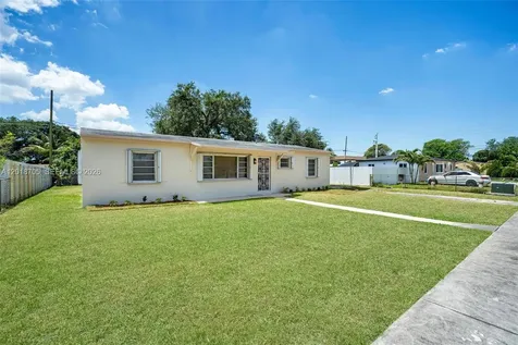 2760 NW 164th Terrace Miami Gardens FL 33054