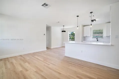 2760 NW 164th Terrace Miami Gardens FL 33054