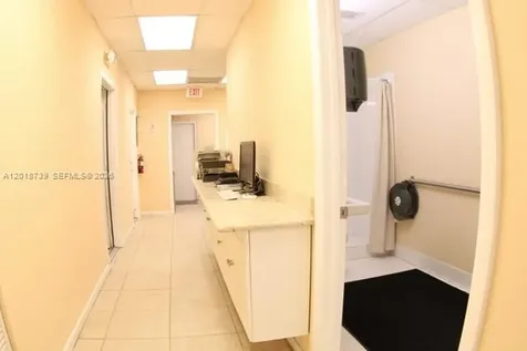 305 NW 10th Terrace Hallandale Beach FL 33009