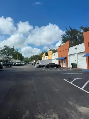 305 NW 10th Terrace Hallandale Beach FL 33009