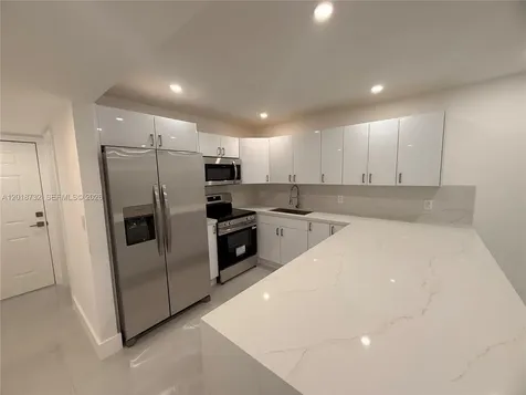 6070 W 19th Avenue Hialeah FL 33012