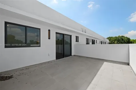 726 NW 55th Terrace Miami FL 33127