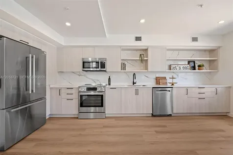 726 NW 55th Terrace Miami FL 33127