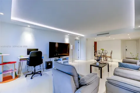 16175 Golf Club Road Weston FL 33326