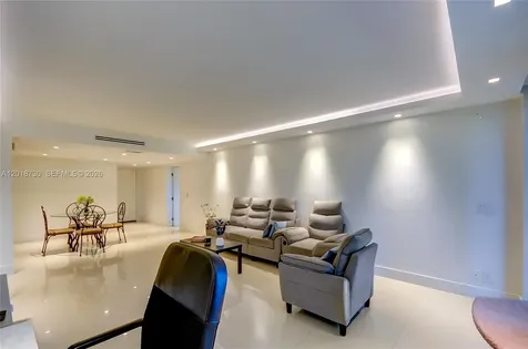 16175 Golf Club Road Weston FL 33326