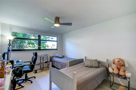 16175 Golf Club Road Weston FL 33326