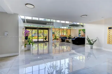 16175 Golf Club Road Weston FL 33326