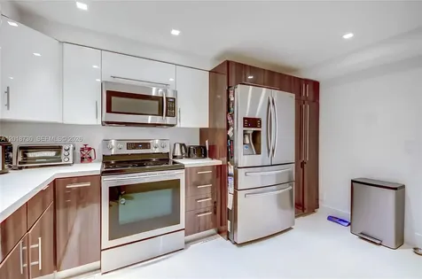 16175 Golf Club Road Weston FL 33326