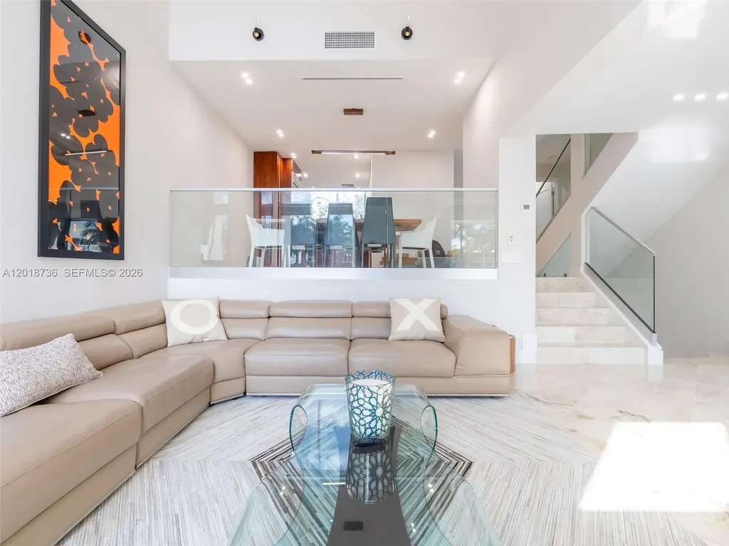 18 Port Side Drive Fort Lauderdale FL 33316