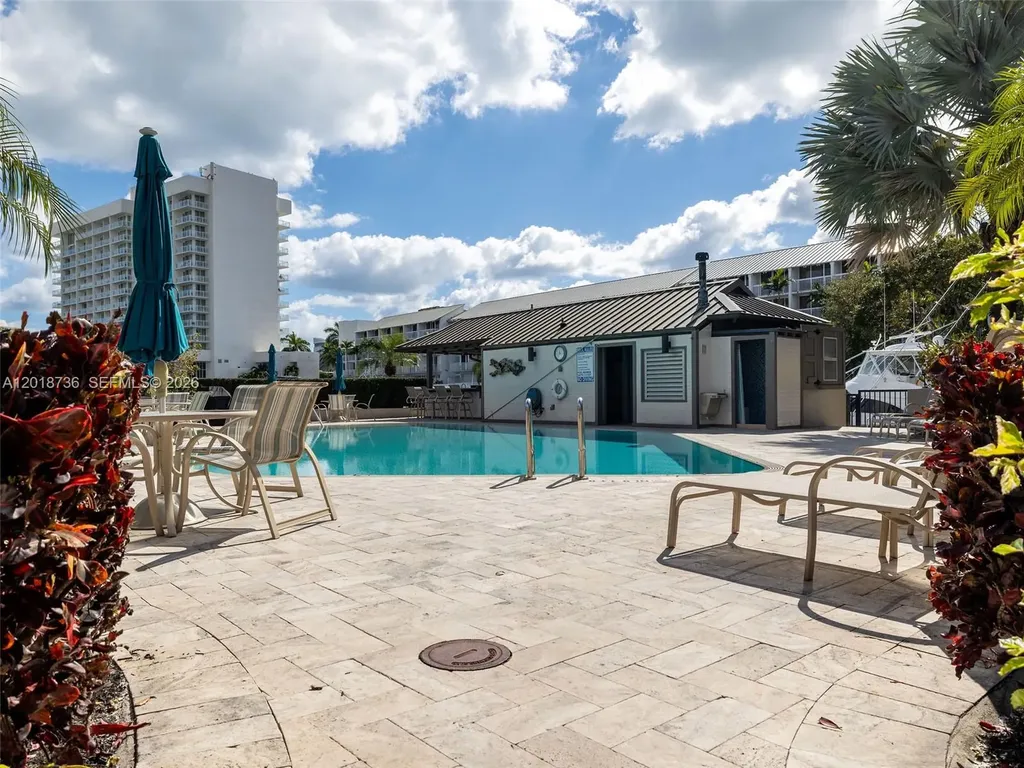 18 Port Side Drive Fort Lauderdale FL 33316