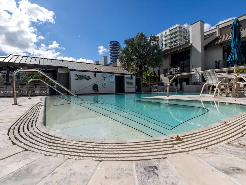 18 Port Side Drive Fort Lauderdale FL 33316
