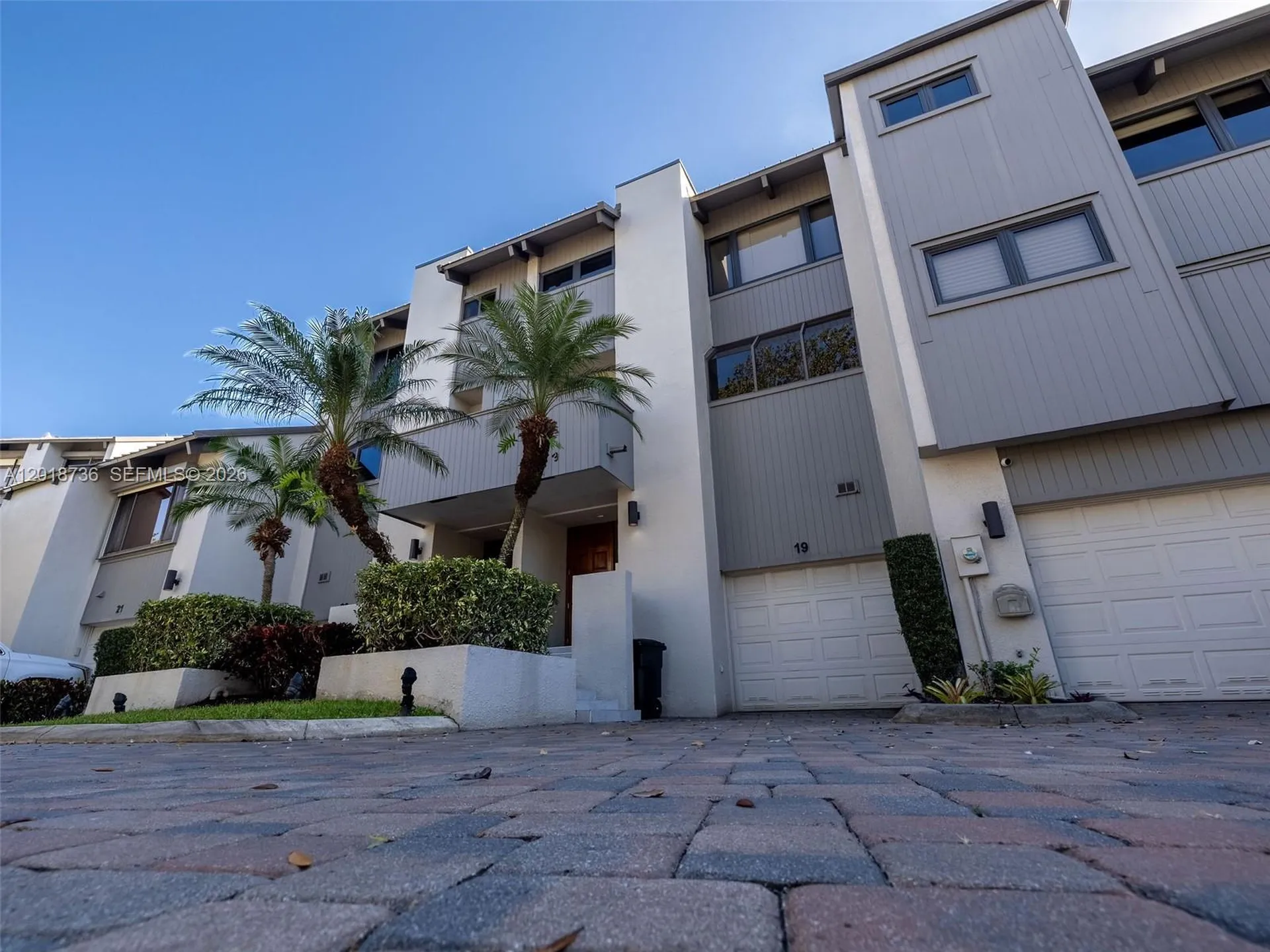 18 Port Side Drive Fort Lauderdale FL 33316
