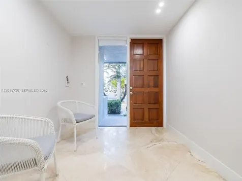 18 Port Side Drive Fort Lauderdale FL 33316