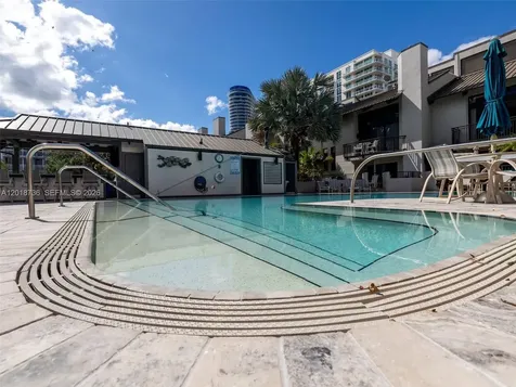 18 Port Side Drive Fort Lauderdale FL 33316