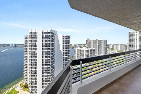 19195 NE 36th Court Aventura FL 33180