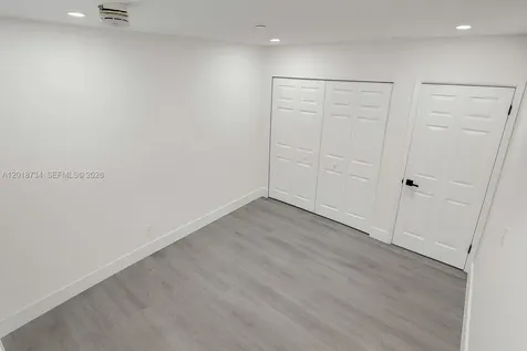417 NW 2nd Avenue Hallandale Beach FL 33009