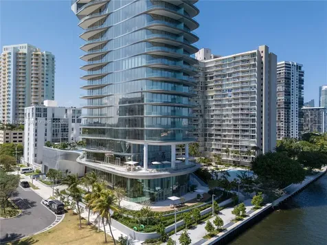 175 SE 25 Road Miami FL 33129