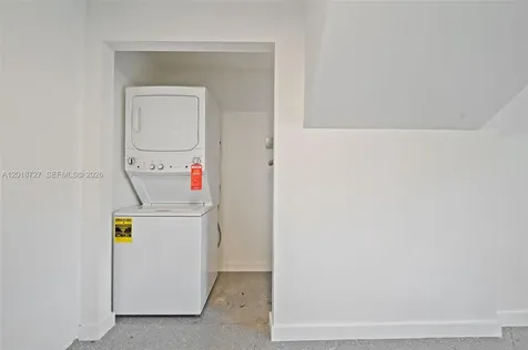 724 NW 55th Terrace Miami FL 33127