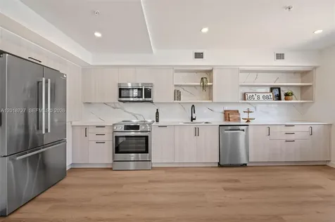 724 NW 55th Terrace Miami FL 33127