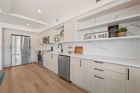 724 NW 55th Terrace Miami FL 33127