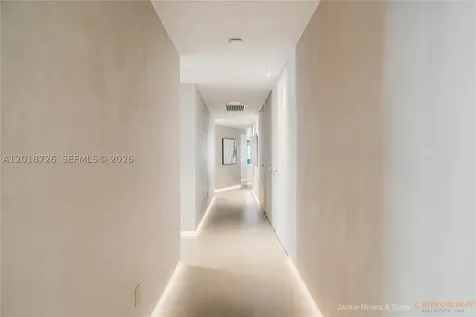 18555 Collins Avenue Sunny Isles Beach FL 33160