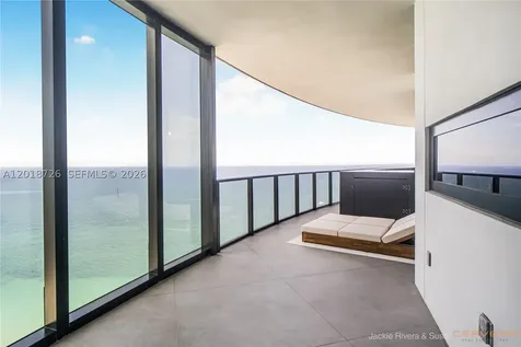 18555 Collins Avenue Sunny Isles Beach FL 33160